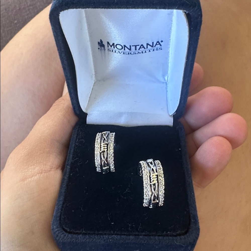 Montana Silversmiths Two-Tone Hoop Earrings